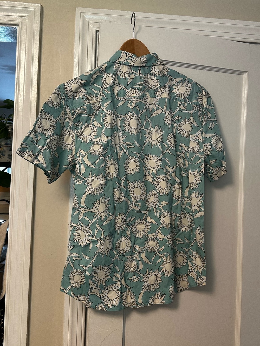 Floral Button Down - Picture 4 of 4